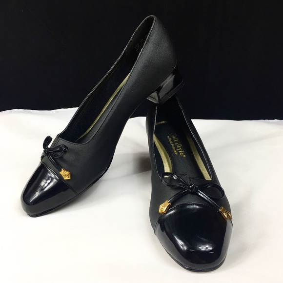 Vintage | Shoes | Vintage Soft Style By Hush Puppies Black Pumps | Poshmark